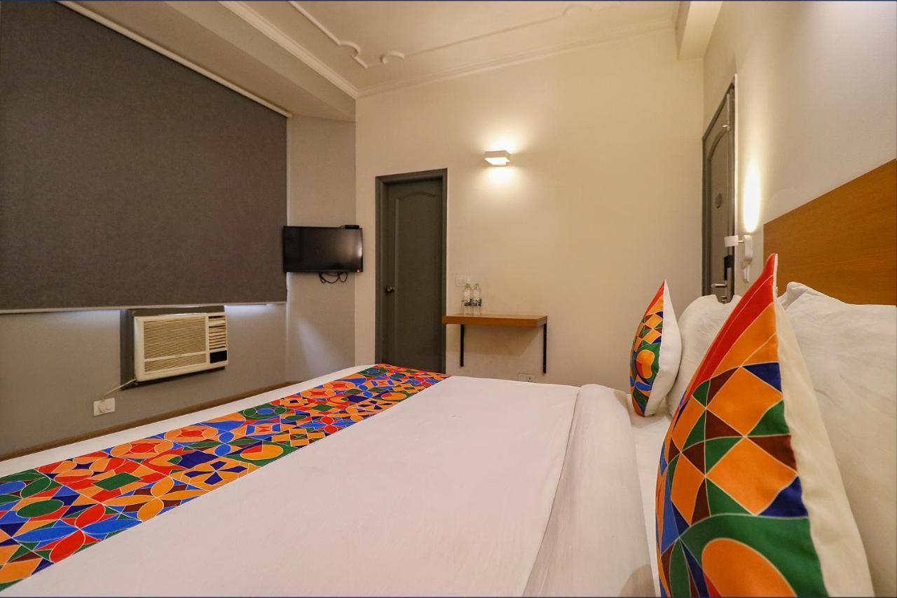 Fabhotel Lord Inn Új-Delhi Kültér fotó