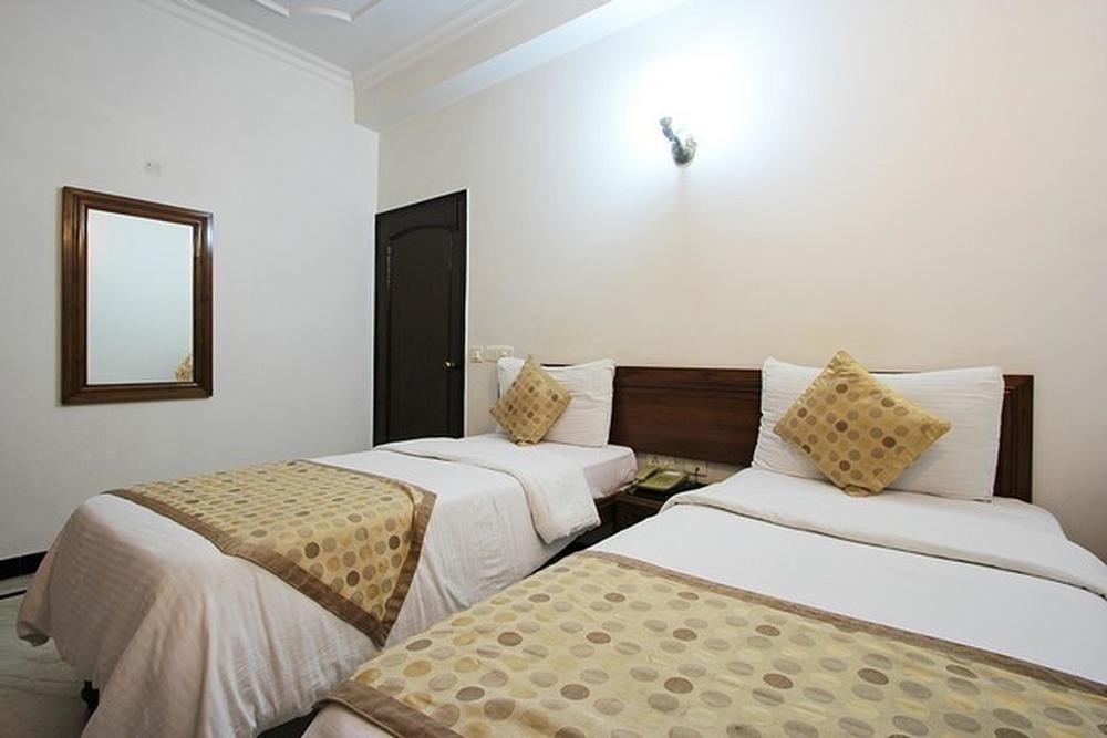 Fabhotel Lord Inn Új-Delhi Kültér fotó