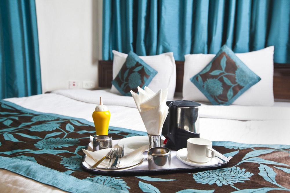 Fabhotel Lord Inn Új-Delhi Kültér fotó
