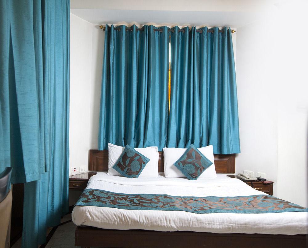 Fabhotel Lord Inn Új-Delhi Kültér fotó